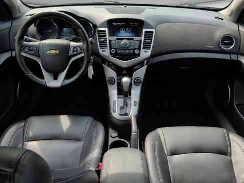 Used 2016 Chevrolet Cruze LT w/ Sun, Sound and Sport Package FWD image 18
