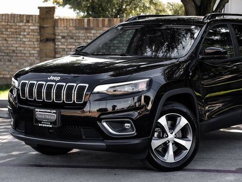 Used 2022 Jeep Cherokee Limited image 12