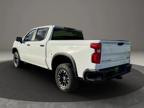 Used 2022 Chevrolet Silverado 1500 ZR2 w/ Technology Package image 7