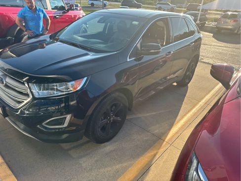 Used 2018 Ford Edge SEL w/ Equipment Group 201A AWD/4WD image 2