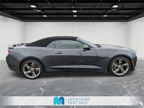 Used 2017 Chevrolet Camaro SS image 6