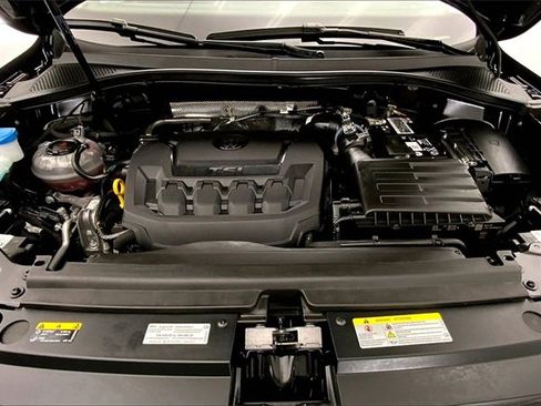 Used 2023 Volkswagen Tiguan SE image 10