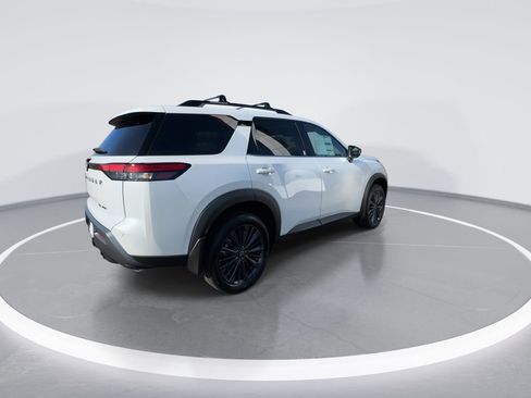 New 2026 Nissan Pathfinder SL image 8