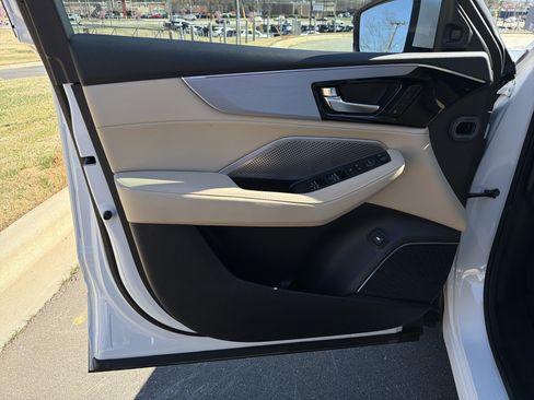 Certified 2023 Acura MDX FWD w/ Technology Package image 14