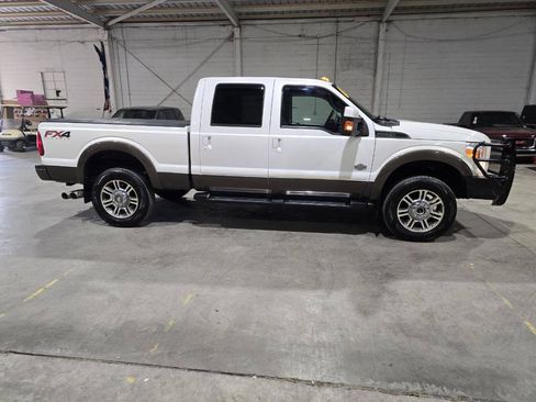 Used 2015 Ford F250 King Ranch w/ FX4 Off-Road Package AWD/4WD image 16
