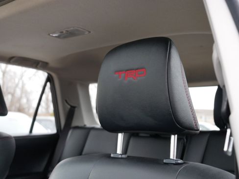 Used 2019 Toyota 4Runner TRD Off-Road Premium image 36