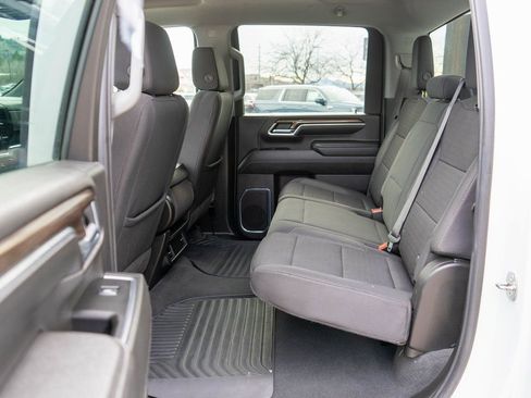 Used 2024 Chevrolet Silverado 2500 LT image 12