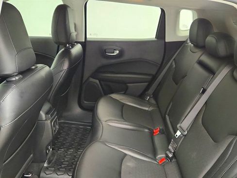 Used 2021 Jeep Compass Latitude AWD/4WD image 19