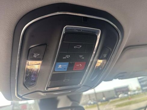 Used 2023 Jeep Grand Cherokee Limited AWD/4WD image 29