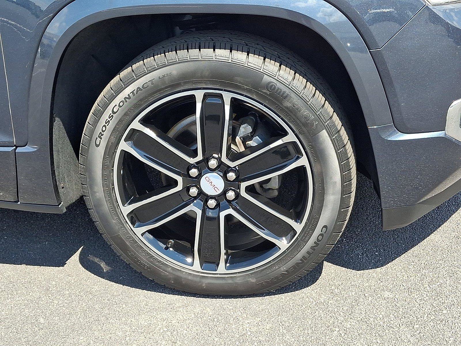 Used 2019 GMC Acadia Denali w/ Technology Package AWD/4WD image 8
