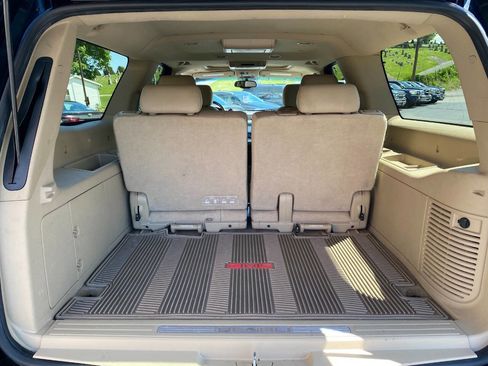 Used 2012 GMC Yukon XL Denali AWD/4WD image 28