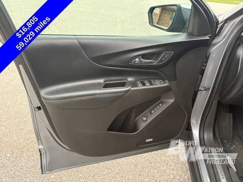 Used 2018 Chevrolet Equinox Premier FWD image 12