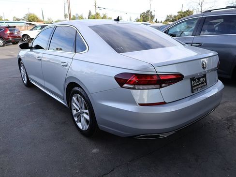 Used 2020 Volkswagen Passat 2.0T SE w/ Sunroof Package FWD image 6