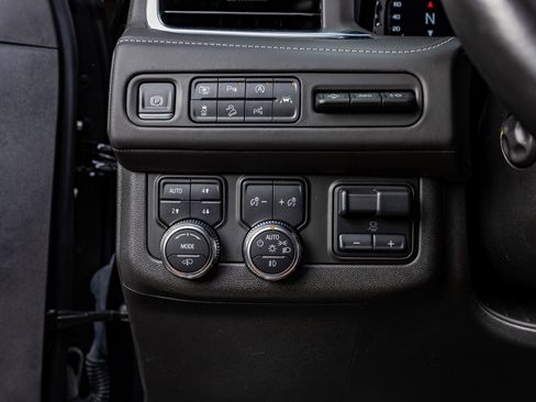 Used 2024 GMC Yukon XL Denali Ultimate image 22