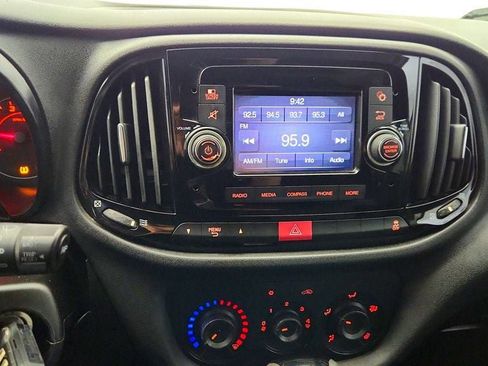 Used 2018 RAM ProMaster City Tradesman image 16