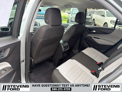 Used 2023 Chevrolet Equinox LT FWD image 30