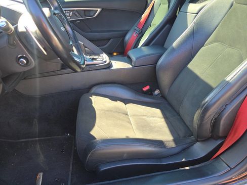 Used 2019 Jaguar F-TYPE Coupe image 21