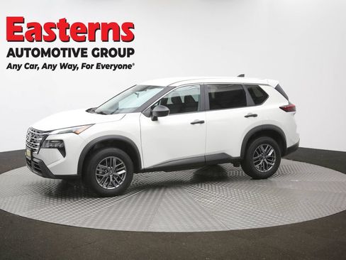 Used 2024 Nissan Rogue S AWD/4WD image 58