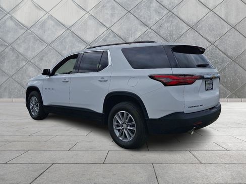 Used 2023 Chevrolet Traverse LT image 5