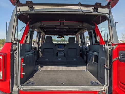 Used 2022 Ford Bronco Base image 39