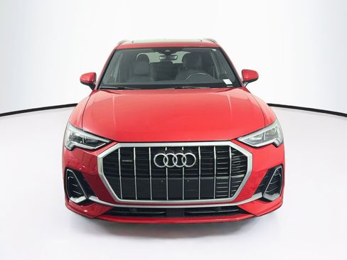 Used 2023 Audi Q3 2.0T Premium AWD/4WD image 2