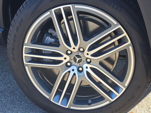 New 2026 Mercedes-Benz GLS 450 4MATIC image 10