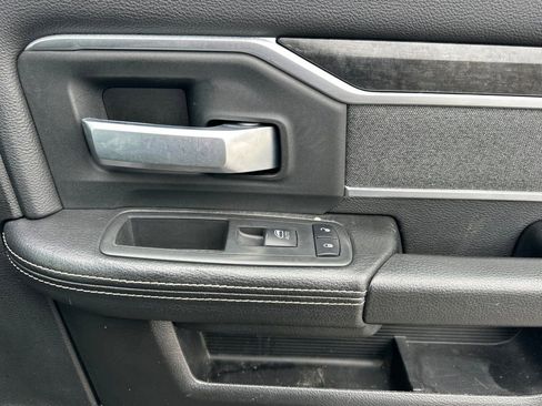 Used 2019 RAM 3500 Big Horn image 20