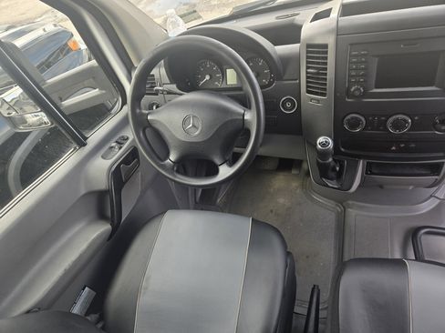 Used 2014 Mercedes-Benz Sprinter 3500 image 8