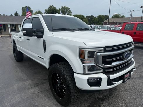 Used 2022 Ford F250 Platinum AWD/4WD image 4