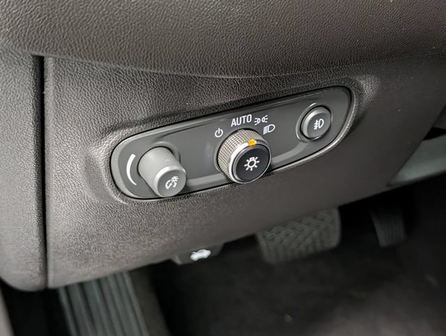 Certified 2024 Chevrolet Equinox Premier AWD/4WD image 17