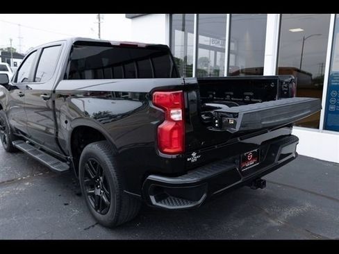 Used 2024 Chevrolet Silverado 1500 RST w/ LPO, Dark Essentials Package RWD image 9