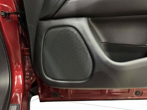 Used 2019 Nissan Pathfinder SL FWD image 54