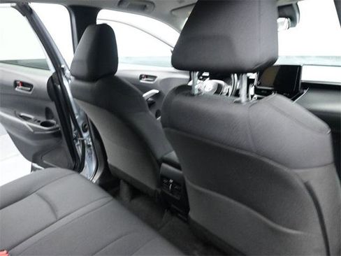 Certified 2024 Toyota Corolla Cross LE image 27