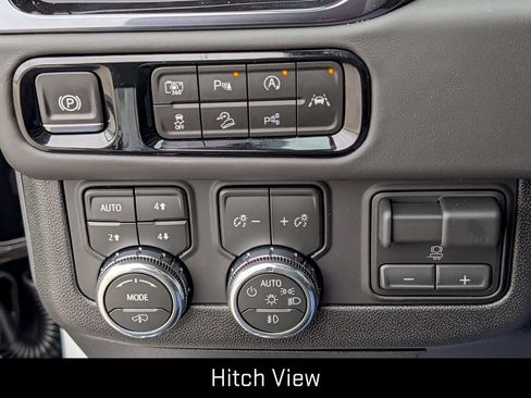 New 2026 GMC Yukon AT4 Ultimate w/ LPO, Floor Liner Package AWD/4WD image 21