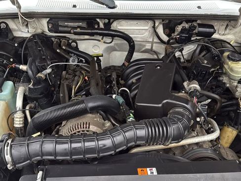 Used 2005 Ford Ranger STX image 13