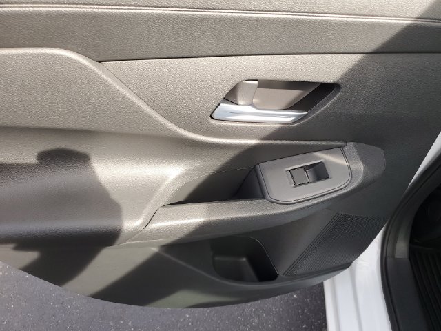 Certified 2026 Nissan Sentra SV w/ SV Convenience Package FWD image 15