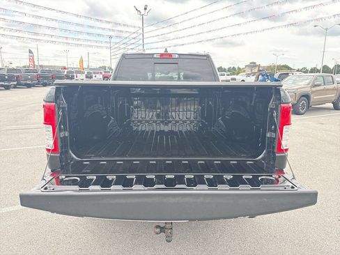 Used 2022 RAM 1500 Big Horn AWD/4WD image 17
