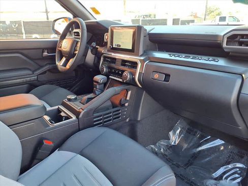 Used 2026 Toyota Tacoma TRD Sport image 23