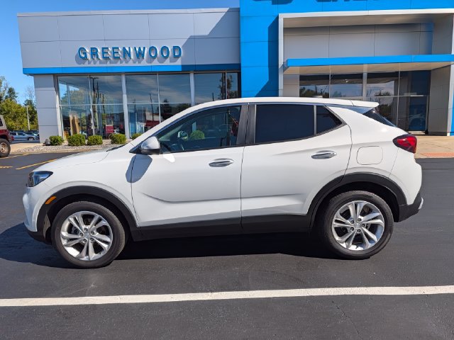 Used 2023 Buick Encore GX Preferred w/ Cold Weather Comfort Package FWD image 2