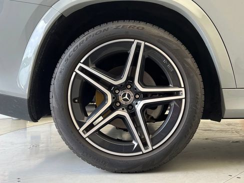 Used 2024 Mercedes-Benz GLS 450 4MATIC image 23