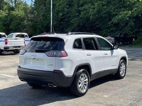 Used 2022 Jeep Cherokee Latitude Lux w/ Sun & Sound Group AWD/4WD image 3