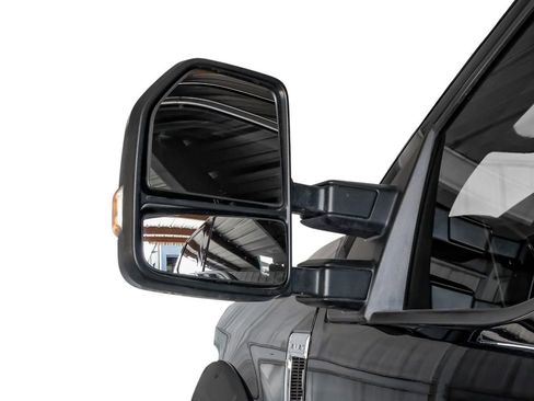 Used 2019 Ford F250 Lariat w/ Lariat Ultimate Package image 39