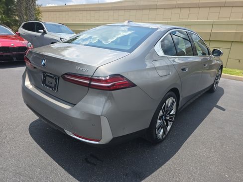 Used 2026 BMW 540i xDrive AWD/4WD image 2