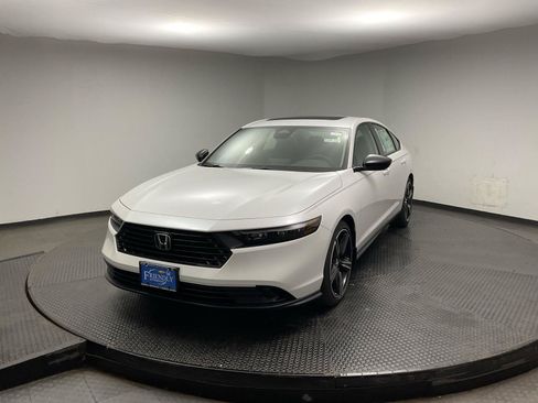New 2026 Honda Accord SE image 3