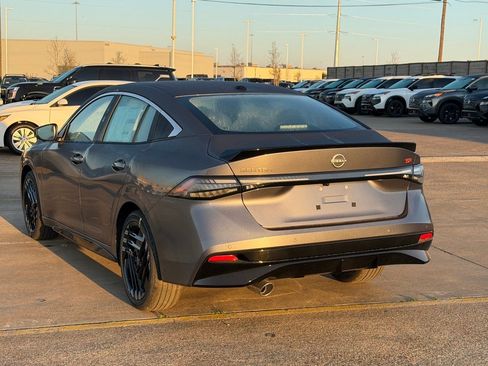 New 2026 Nissan Sentra SR image 6