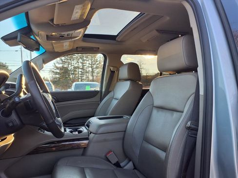Used 2017 GMC Yukon SLT w/ Open Road Package image 7