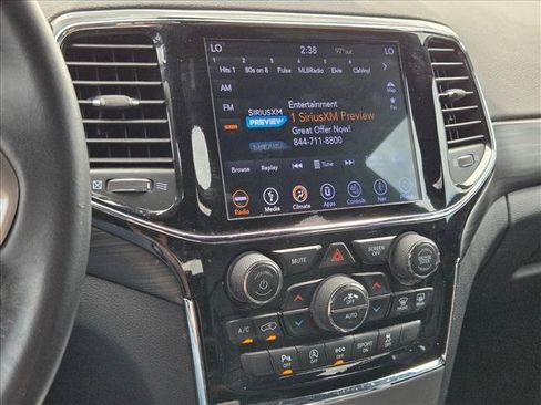 Used 2019 Jeep Grand Cherokee Altitude RWD image 14