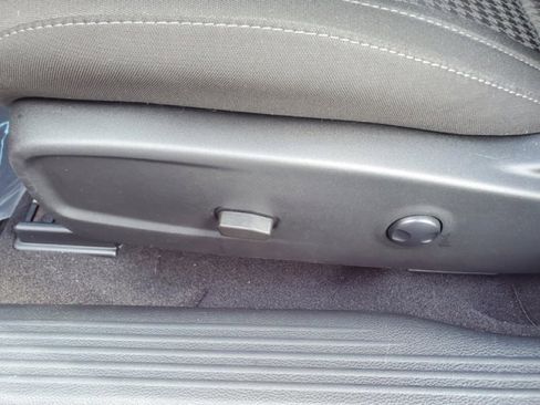 Used 2022 Dodge Challenger GT image 11