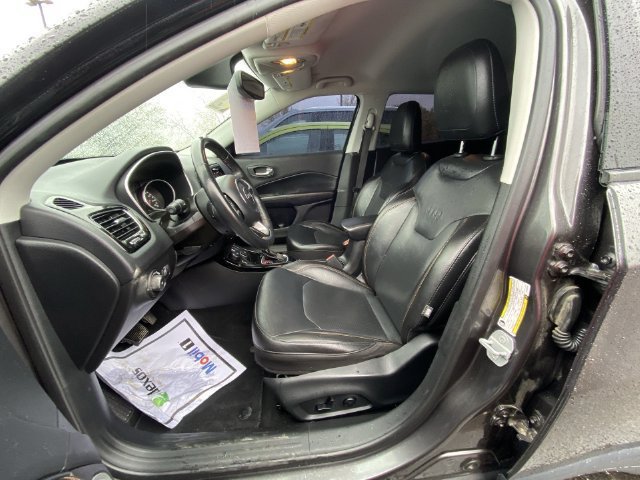 Used 2019 Jeep Compass Limited w/ Safety & Security Group AWD/4WD image 11