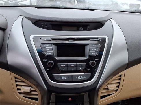 Used 2013 Hyundai Elantra GLS image 15